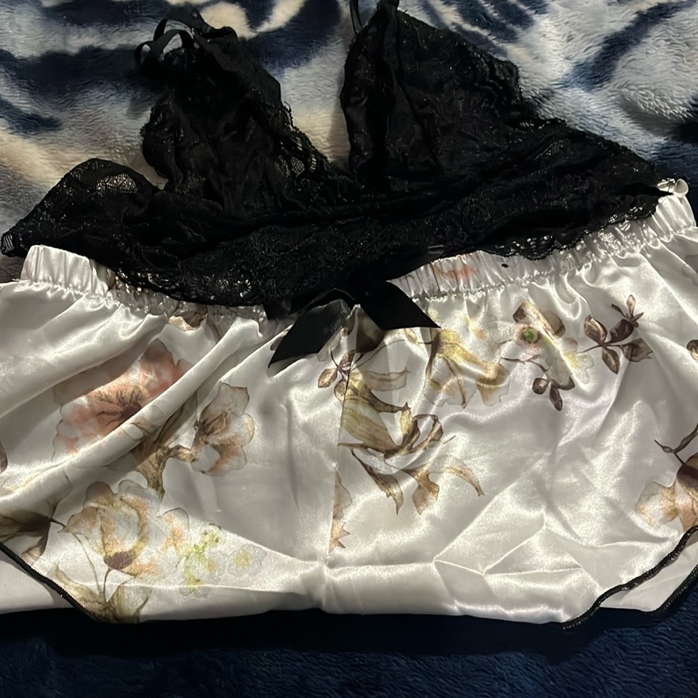 Women’s size medium from shein